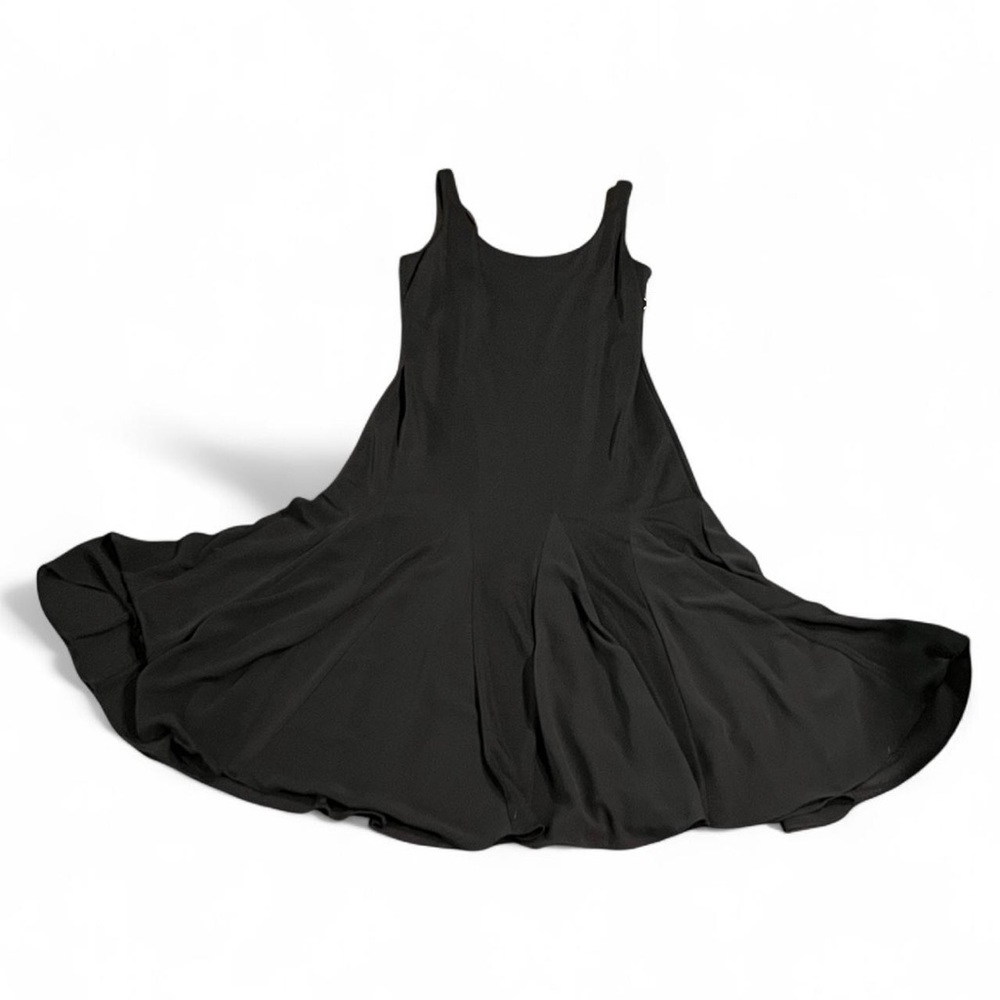 Elegant Black Sleeveless Dress